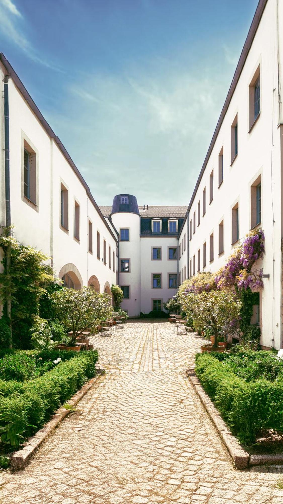 Hofgarten 1824 Garni Hotel